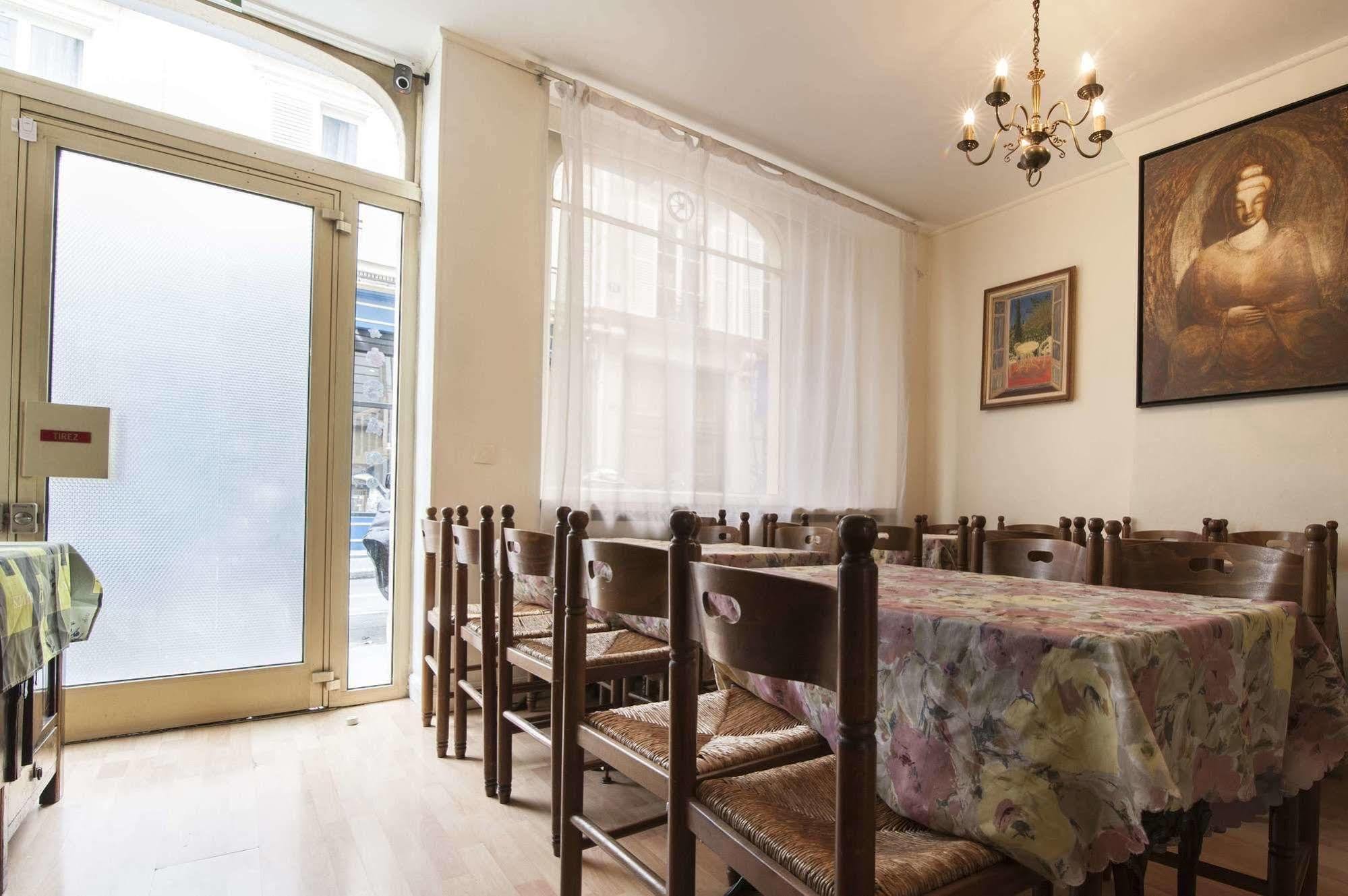 פריז Hotel Des 3 Nations מראה חיצוני תמונה