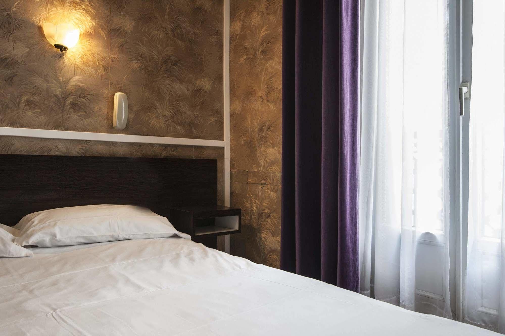 פריז Hotel Des 3 Nations מראה חיצוני תמונה